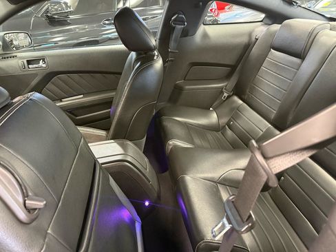 Used 2010 Ford Mustang Coupe image 29