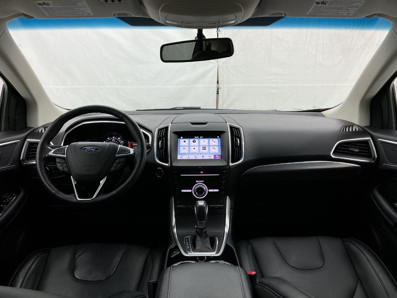 Used 2018 Ford Edge Titanium w/ Technology Package FWD image 27