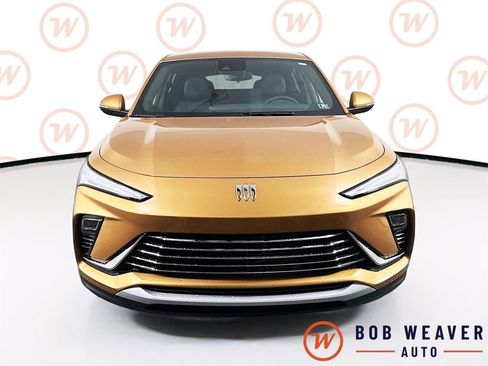 Used 2025 Buick Envista Preferred w/ Convenience I Package image 2