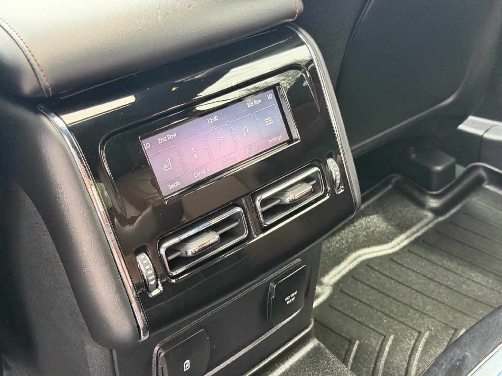 Used 2023 Lincoln Aviator Reserve w/ Equipment Group 201A RWD image 13