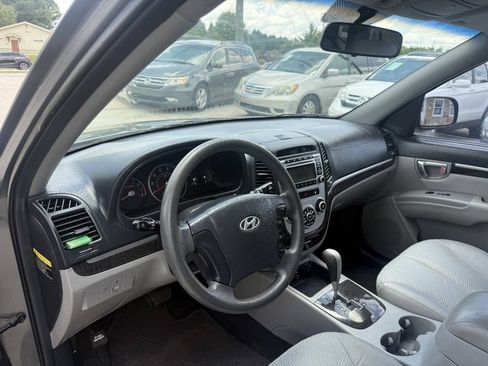 Used 2009 Hyundai Santa Fe GLS FWD image 15