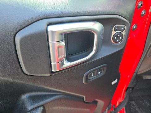 Used 2023 Jeep Wrangler Sport AWD/4WD image 11