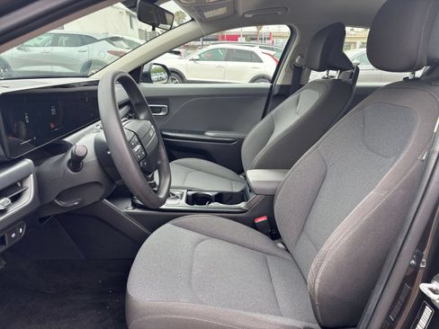 Used 2025 Kia K4 FWD image 25