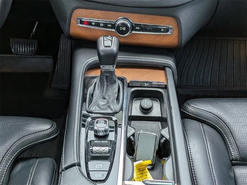 Used 2018 Volvo XC90 T6 Inscription w/ Convenience Package image 20