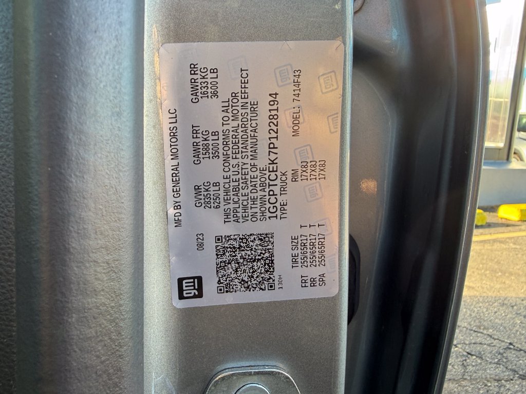 Certified 2023 Chevrolet Colorado LT w/ LT Convenience Package II AWD/4WD image 12