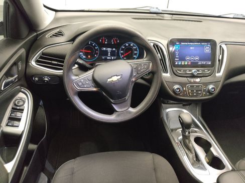 Used 2021 Chevrolet Malibu LT FWD image 22