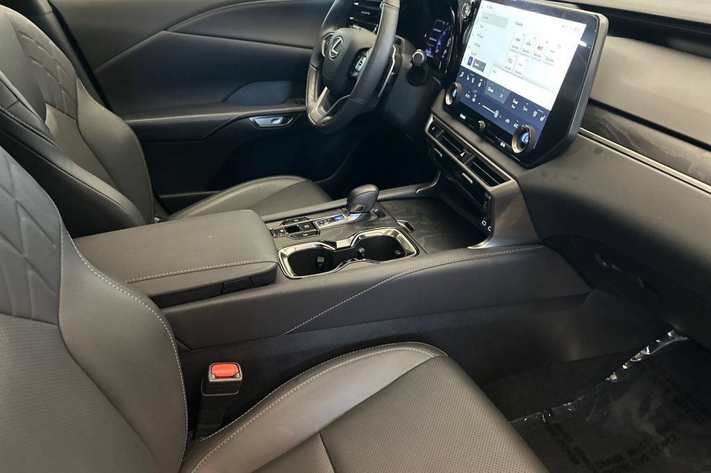 Certified 2024 Lexus RX 350 Premium w/ Convenience Package FWD image 16