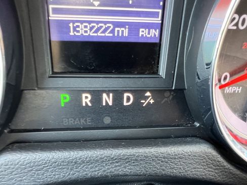 Used 2019 Dodge Grand Caravan GT w/ Safety Sphere Group FWD image 19