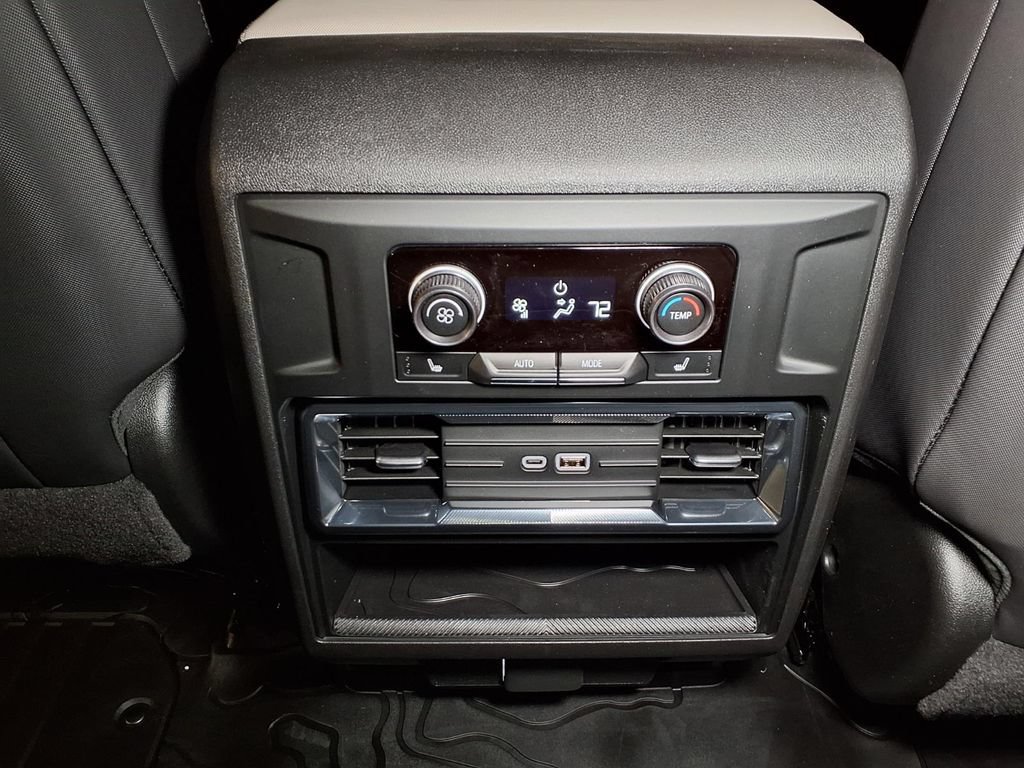 Used 2026 GMC Hummer EV SUV AWD/4WD image 13