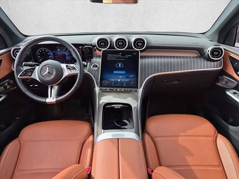 Used 2023 Mercedes-Benz GLC 300 image 16