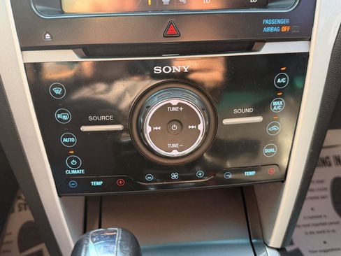 Used 2014 Ford Explorer Sport w/ Equipment Group 401A AWD/4WD image 33