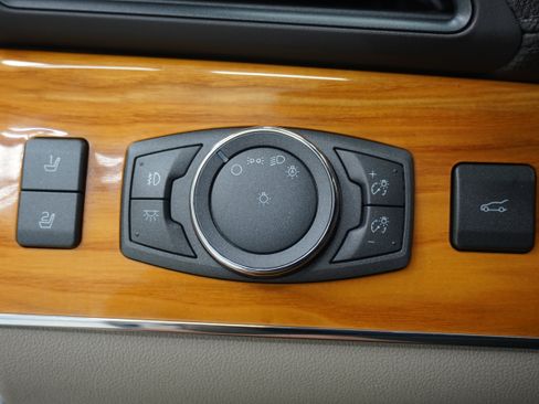 Used 2014 Lincoln MKX FWD w/ Equipment Group 102A image 24