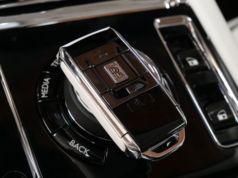 Used 2024 Rolls-Royce Spectre w/ Spectre Launch Package AWD/4WD image 33