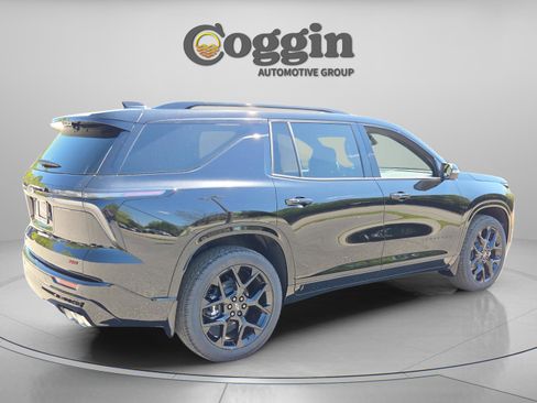New 2026 Chevrolet Traverse RS w/ LPO, Floor Liner Package AWD/4WD image 5