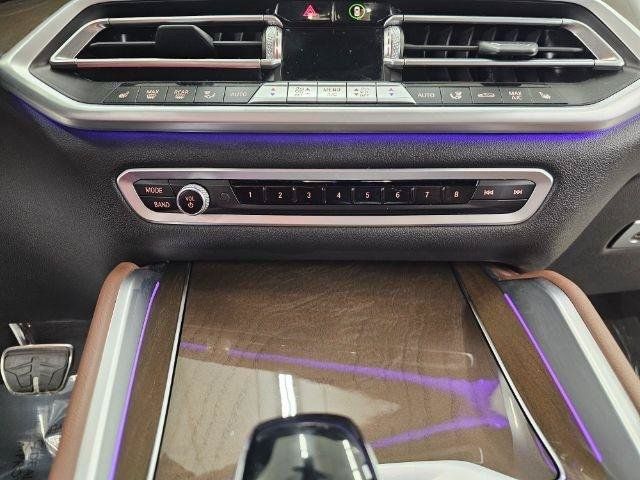 Used 2022 BMW X6 xDrive40i w/ M Sport Package AWD/4WD image 22