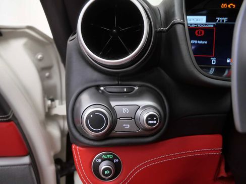 Certified 2019 Ferrari Portofino RWD image 31