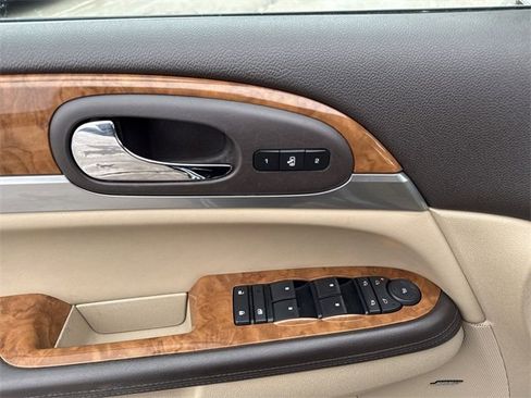 Used 2008 Buick Enclave CXL w/ Entertainment Package #3 image 11