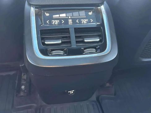 Used 2016 Volvo XC90 T6 Momentum w/ Momentum Plus Package image 33