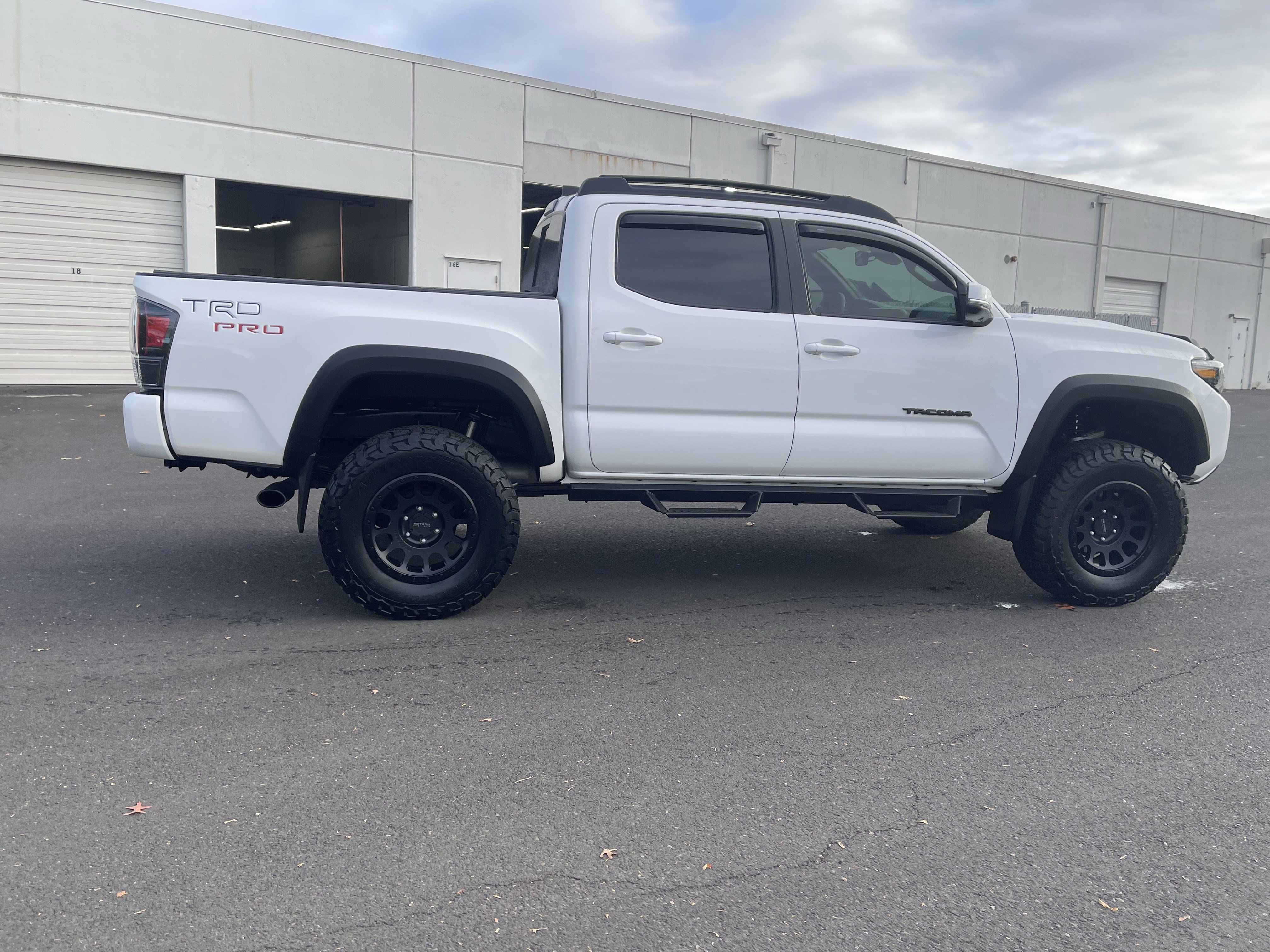 Used 2023 Toyota Tacoma TRD Pro AWD/4WD image 6