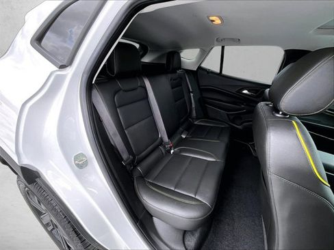 Used 2024 Chevrolet Trax ACTIV w/ Sunroof Package FWD image 29