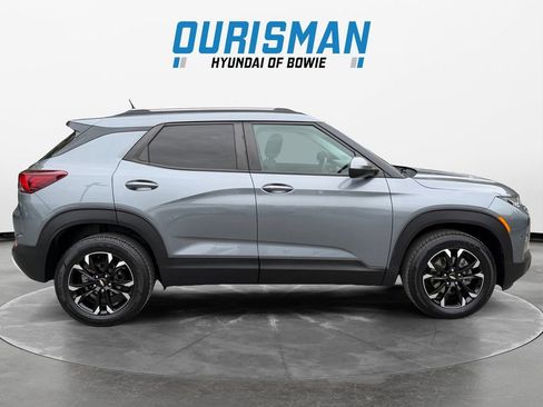 Used 2021 Chevrolet TrailBlazer LT w/ Convenience Package AWD/4WD image 7