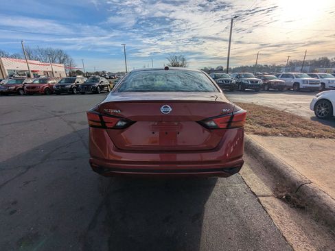 Used 2022 Nissan Altima 2.5 SV image 6