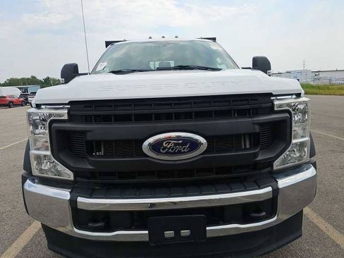 Used 2021 Ford F550 2WD Crew Cab Super Duty image 4