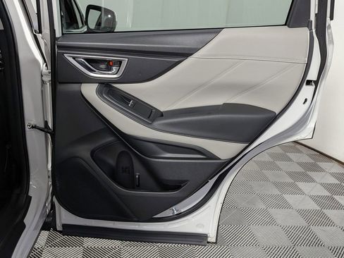 Used 2023 Subaru Forester Limited image 40