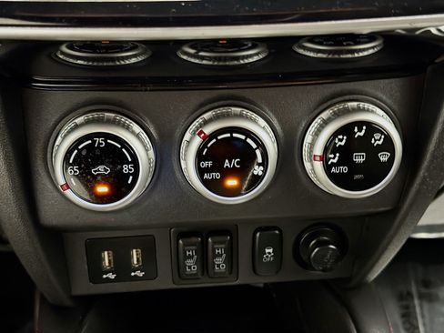 Used 2024 Jeep Wrangler Unlimited Sport AWD/4WD image 9