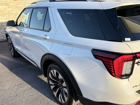 Used 2026 Ford Explorer Platinum w/ LUX Leather Package image 15