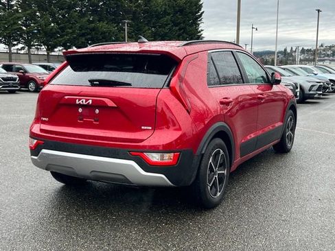 Certified 2023 Kia Niro EX w/ EX Cold Weather Package image 5
