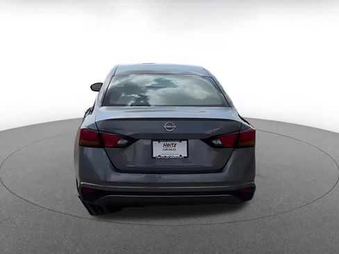 Used 2024 Nissan Altima 2.5 S image 12