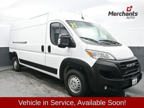 Used 2025 RAM ProMaster 2500 w/ Convenience Group image 1