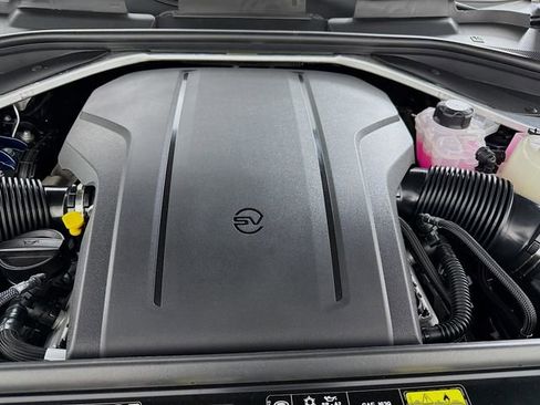 New 2026 Land Rover Range Rover Sport SV image 32