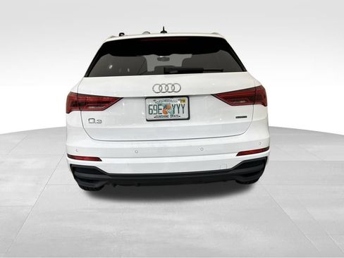 Used 2025 Audi Q3 2.0T Premium image 4