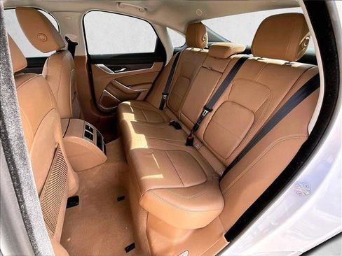 Used 2021 Jaguar XF SE image 28