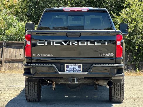 Used 2024 Chevrolet Silverado 2500 High Country AWD/4WD image 5