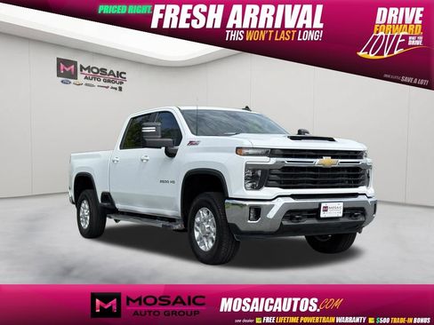 Used 2026 Chevrolet Silverado 2500 LT AWD/4WD image 1