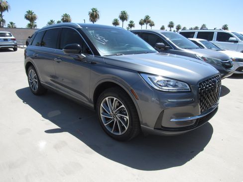 Used 2024 Lincoln Corsair Grand Touring w/ Equipment Group 301A AWD/4WD image 2