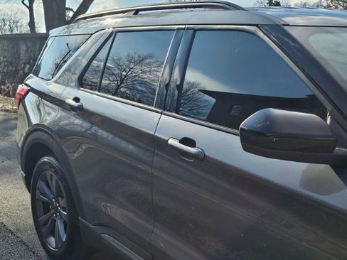 Used 2022 Ford Explorer XLT w/ Equipment Group 202A image 13