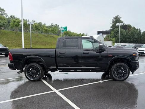 New 2026 RAM 2500 Limited AWD/4WD image 9