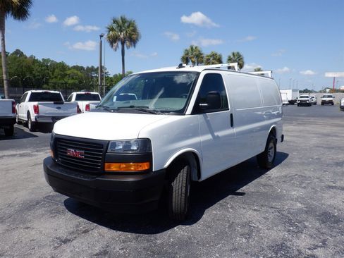 Used 2023 GMC Savana 2500 w/ Driver Convenience Package image 21