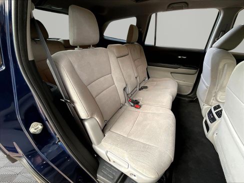 Used 2020 Honda Pilot EX image 25