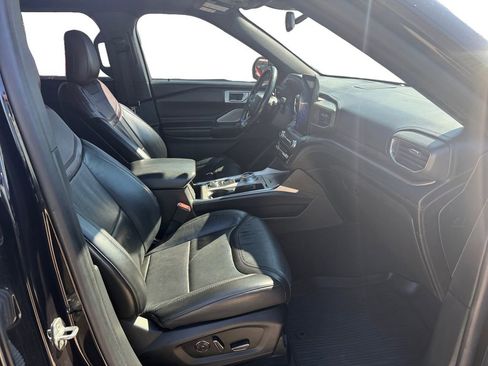 Used 2020 Ford Explorer Platinum w/ Premium Technology Package image 15