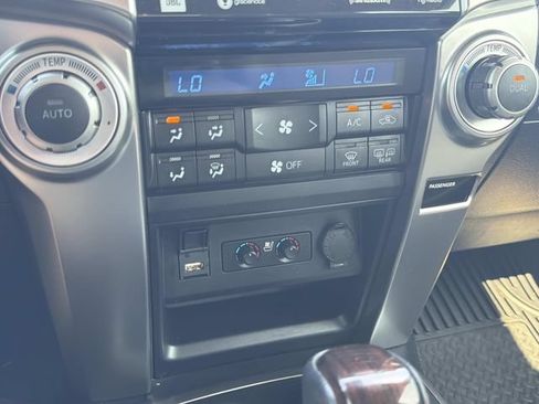 Used 2024 Toyota 4Runner Limited AWD/4WD image 32