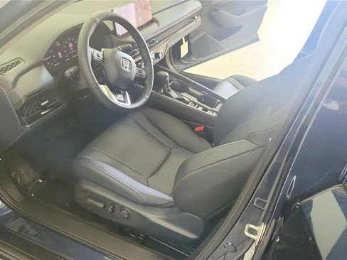 Used 2025 Honda Accord Touring image 22