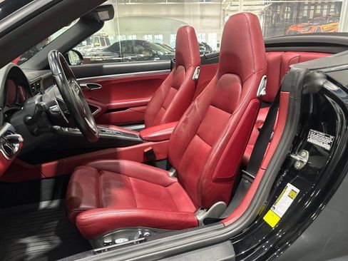 Used 2017 Porsche 911 Carrera image 4