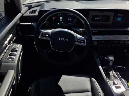 Used 2025 Kia Telluride S AWD/4WD image 4