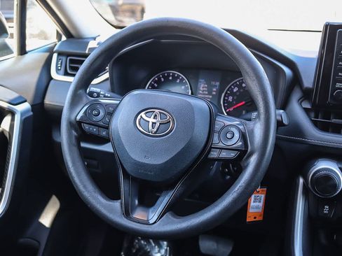 Used 2020 Toyota RAV4 LE FWD image 15