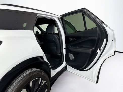 Used 2024 Chevrolet Blazer EV RS image 30